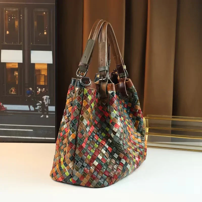 El encanto ecléctico de Marina | Bolso tote de piel con patchwork