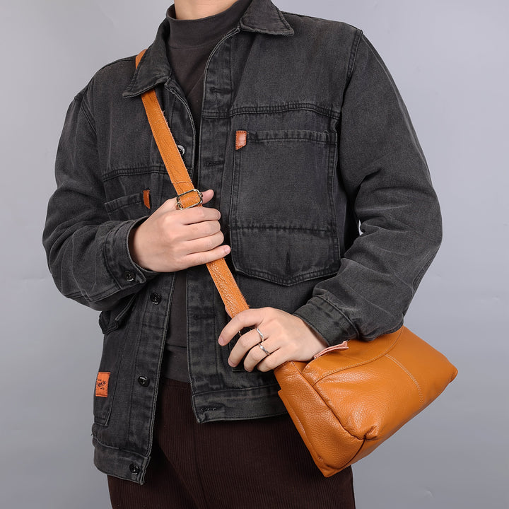 El estilo diario de Rina | Bolso bandolera con diseño de guijarros