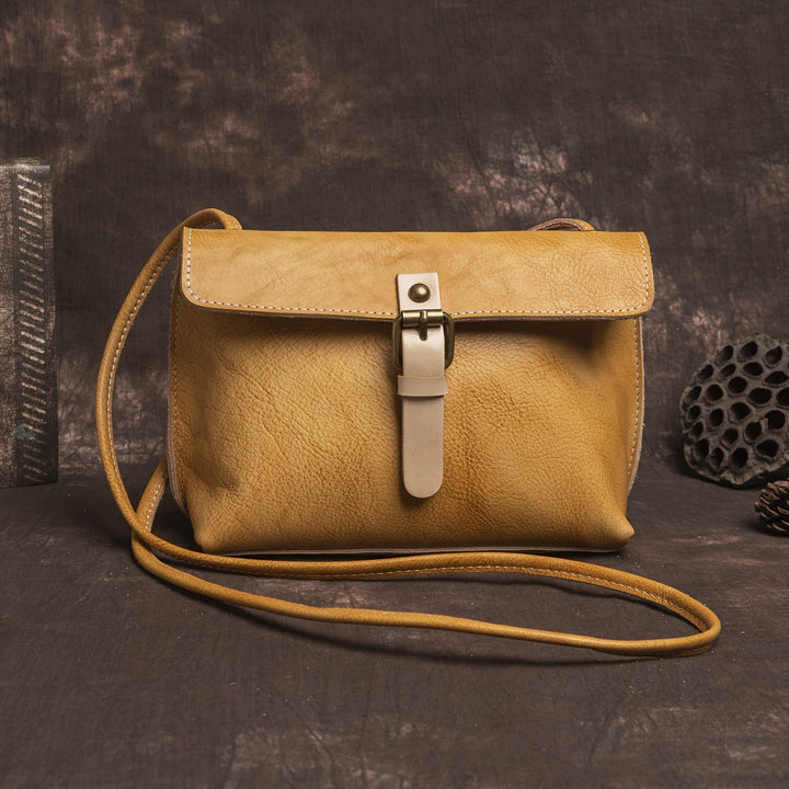 Bolso | Bandolera con hebilla clásica con el toque tradicional de Rosa