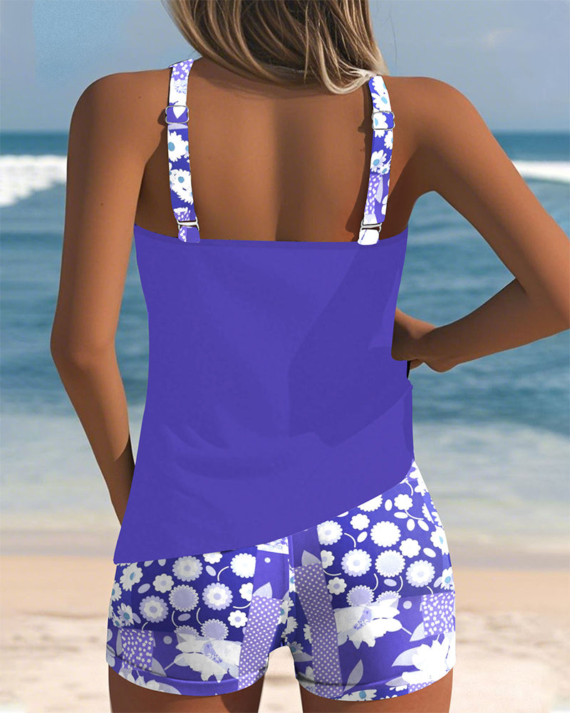 Conjunto tankini Blanca en púrpura — espalda deportiva y short que cubre el trasero, vista trasera