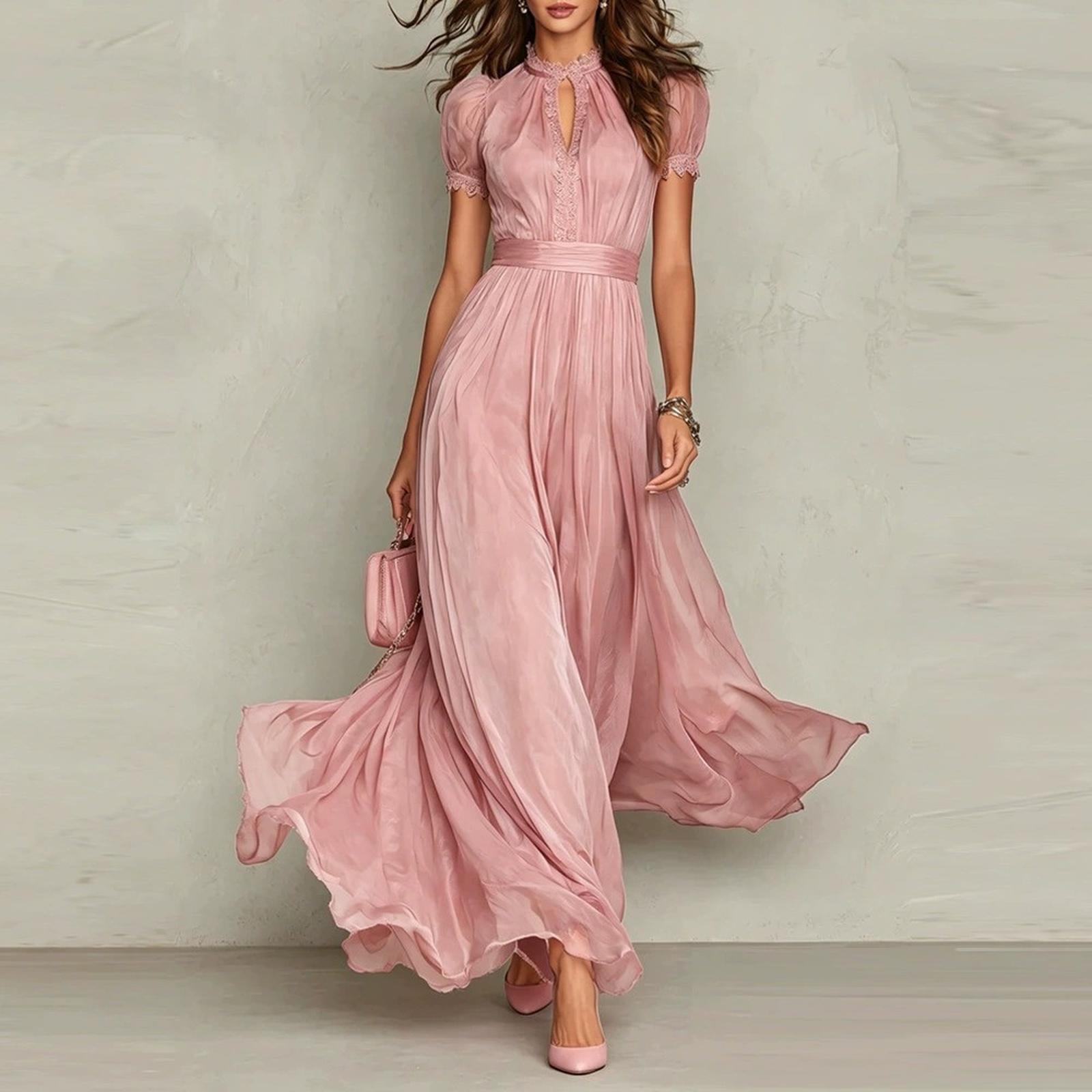 Vestido de invitada largo de gasa en rosado, cuerpo entero con vuelo