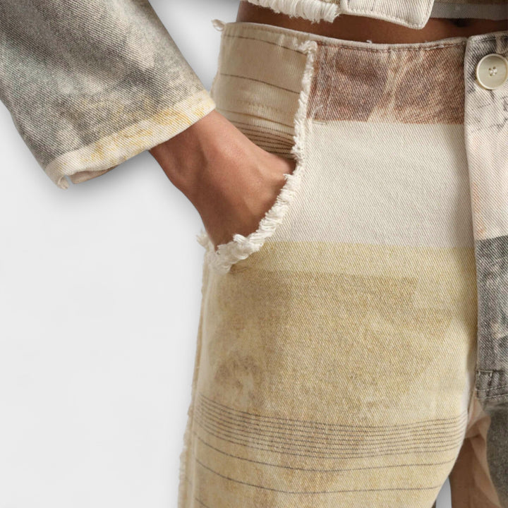 Rhea – Jeans de pierna ancha estampados con un toque vintage