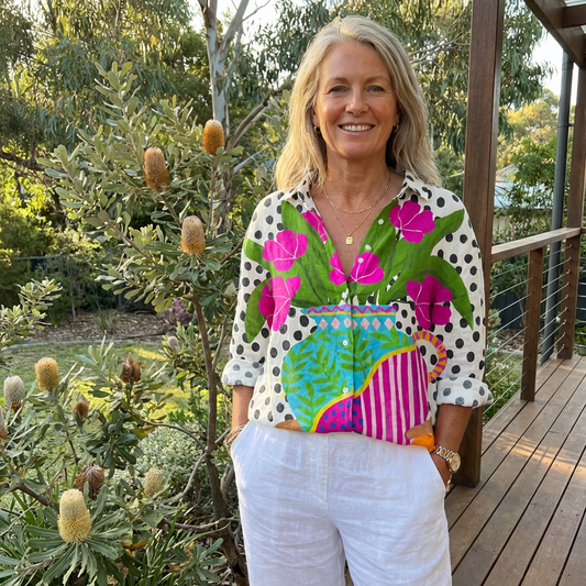 Lorne | Blusa con florero floreciente