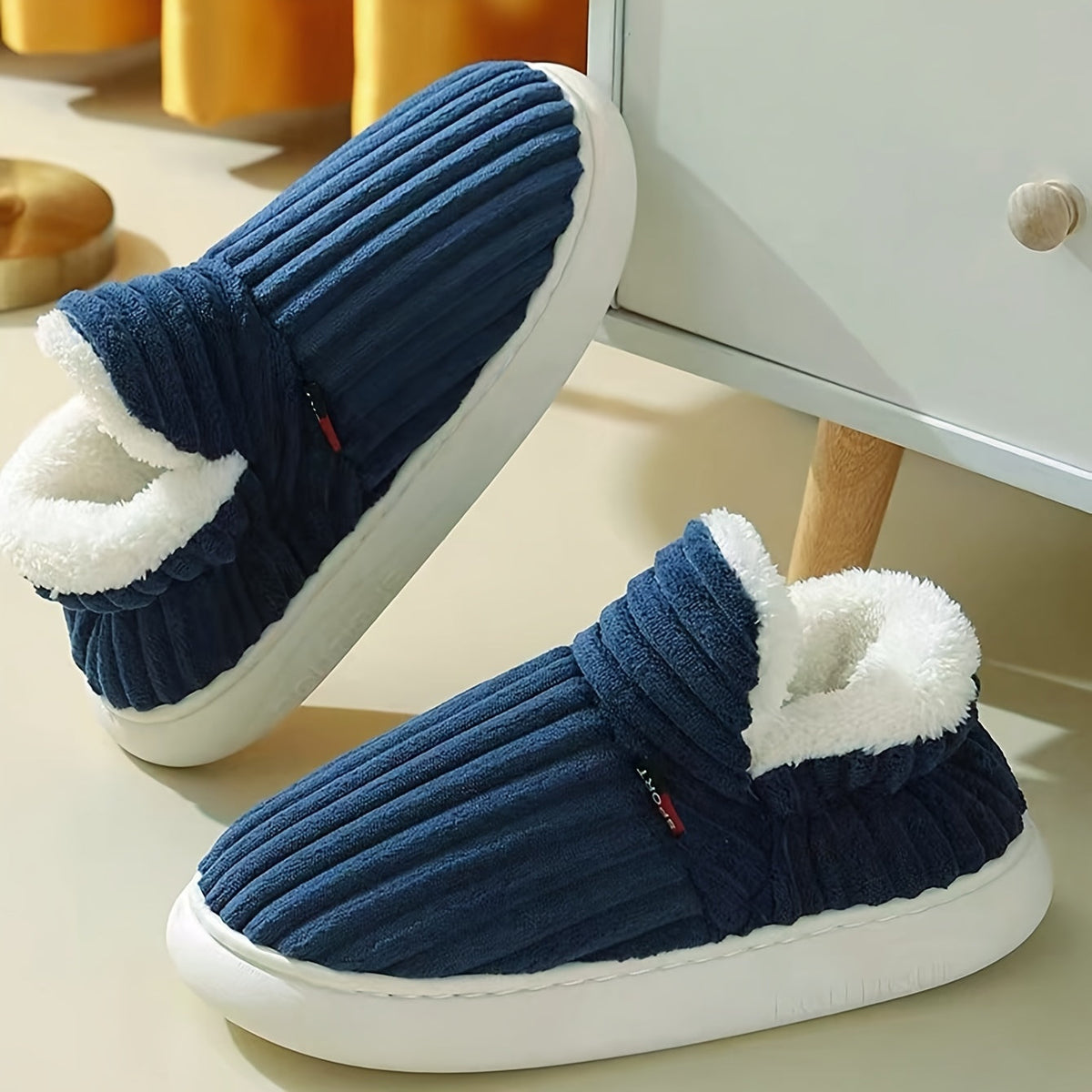 Amaia | Zapatillas de Casa Cerradas con Interior Afelpado
