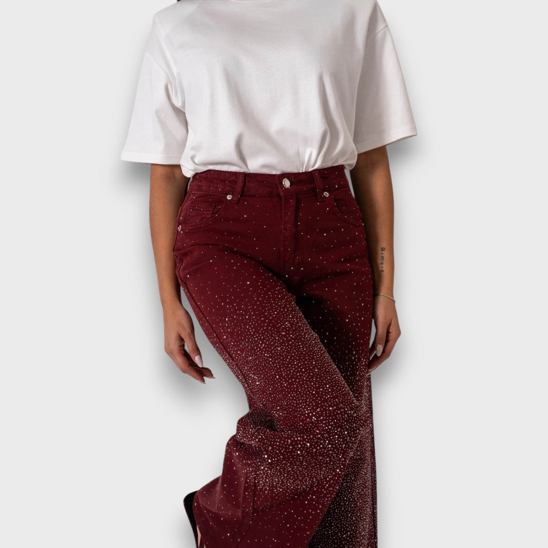 Marvie – Jeans de pierna ancha con strass en Burdeos