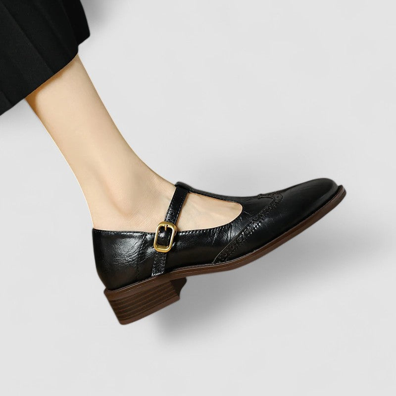 Rafaela | Zapato Mary Jane con Picado