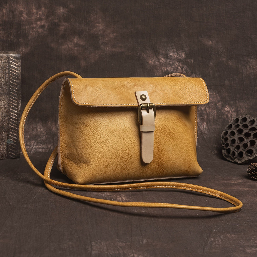 Bolso | Bandolera con hebilla clásica con el toque tradicional de Rosa