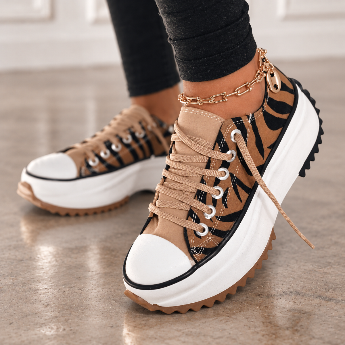 Bettina | Zapatillas de Plataforma Dentada — Estampado de tigre
