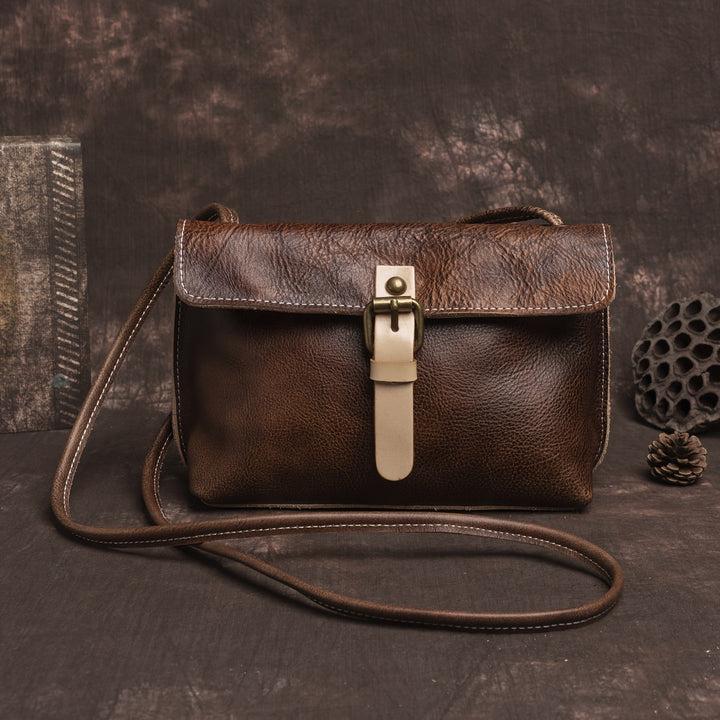 Bolso | Bandolera con hebilla clásica con el toque tradicional de Rosa