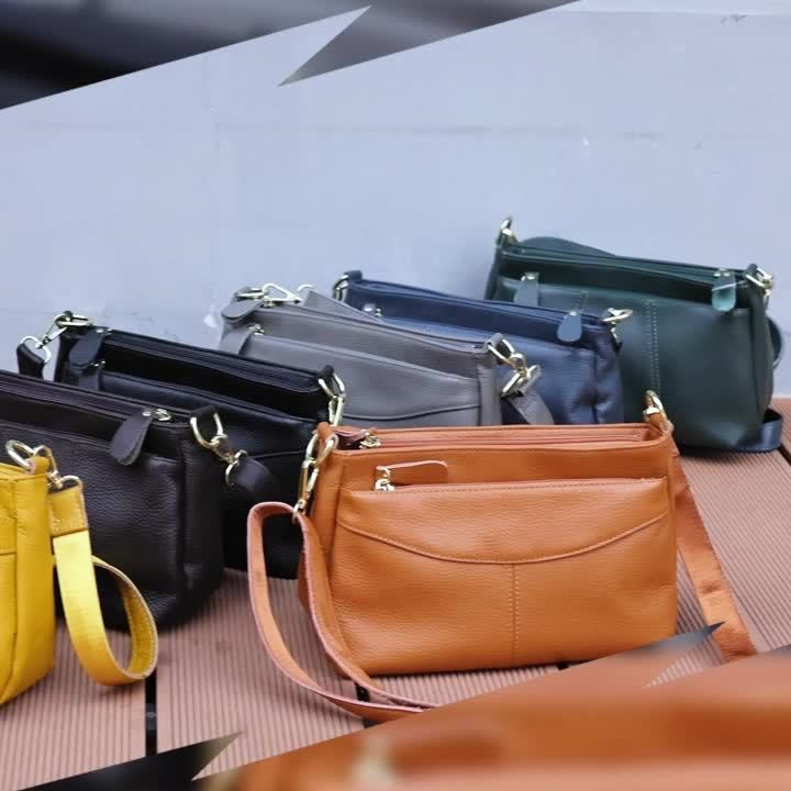 El estilo diario de Rina | Bolso bandolera con diseño de guijarros