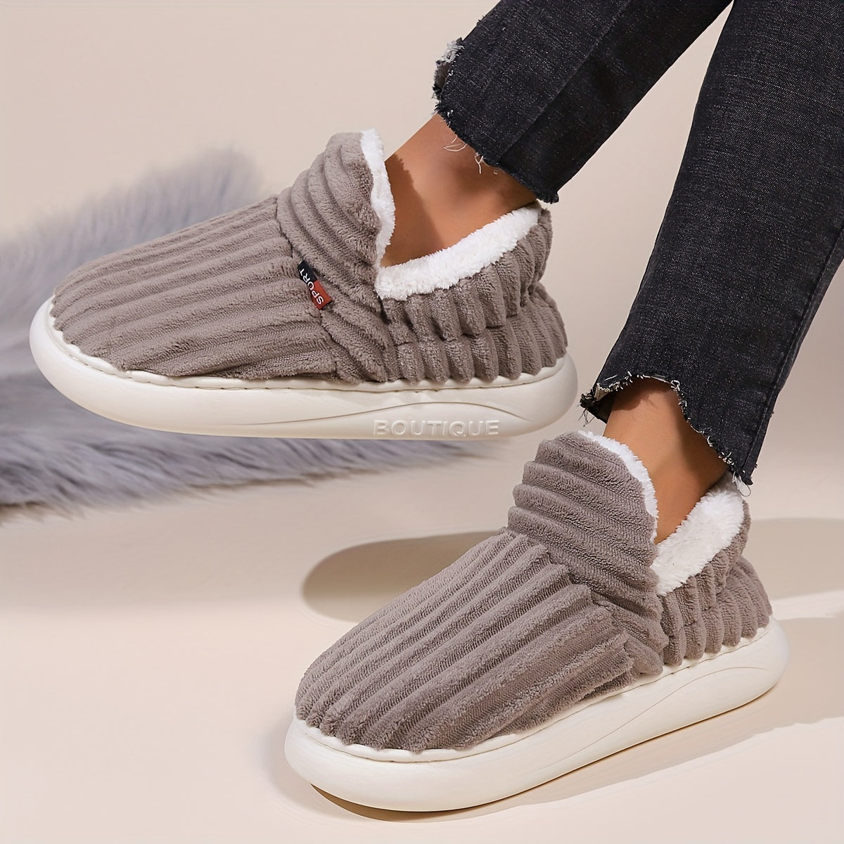Amaia | Zapatillas de Casa Cerradas con Interior Afelpado