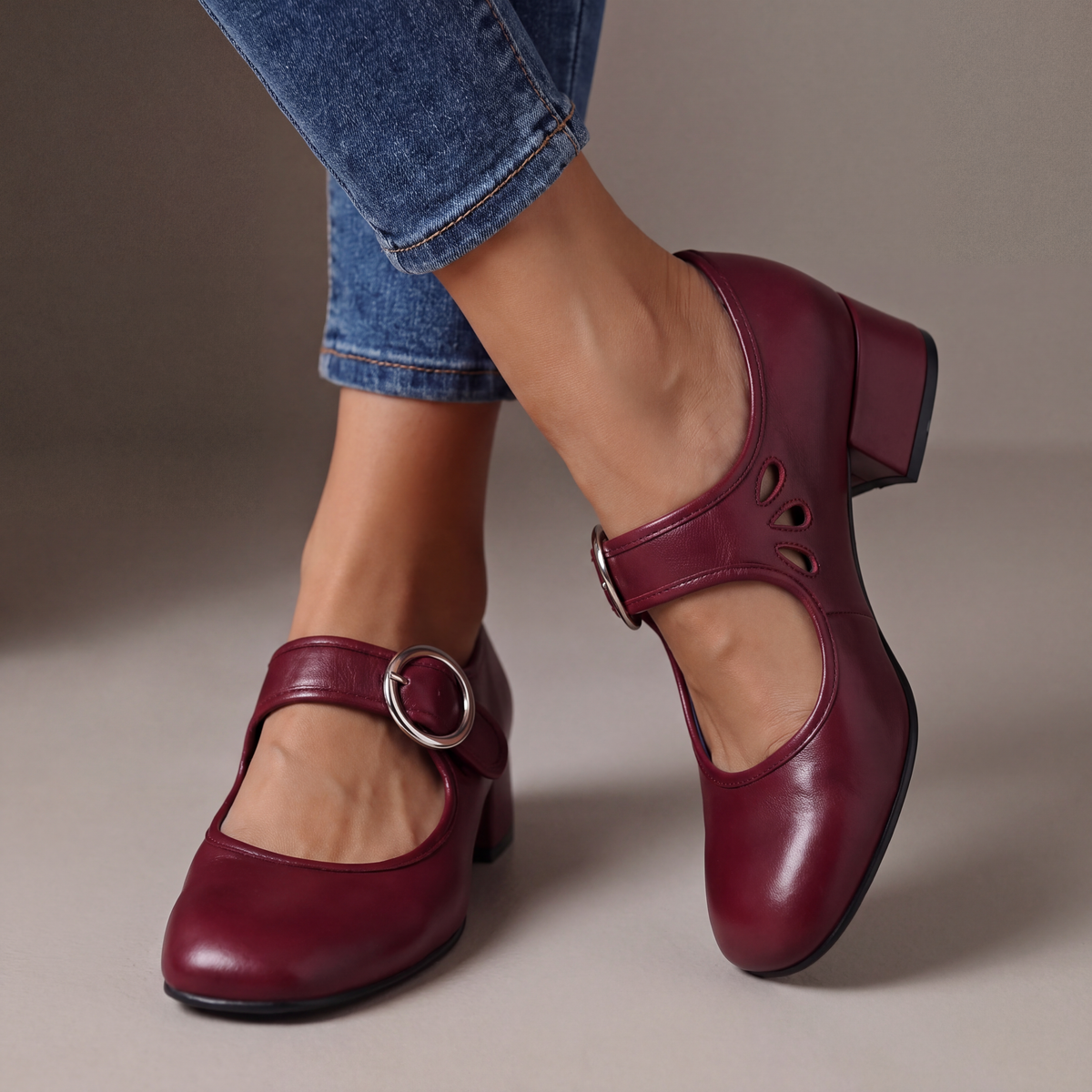 Giuseppina | Zapatos Mary Jane con tacón ancho y correa al tobillo
