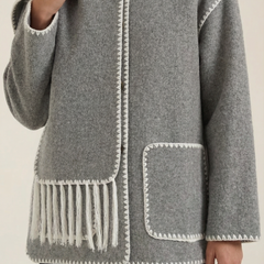 Catherine | Chaqueta con Bufanda de Contraste