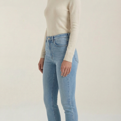 Constance | Top de Algodón de Cuello Alto