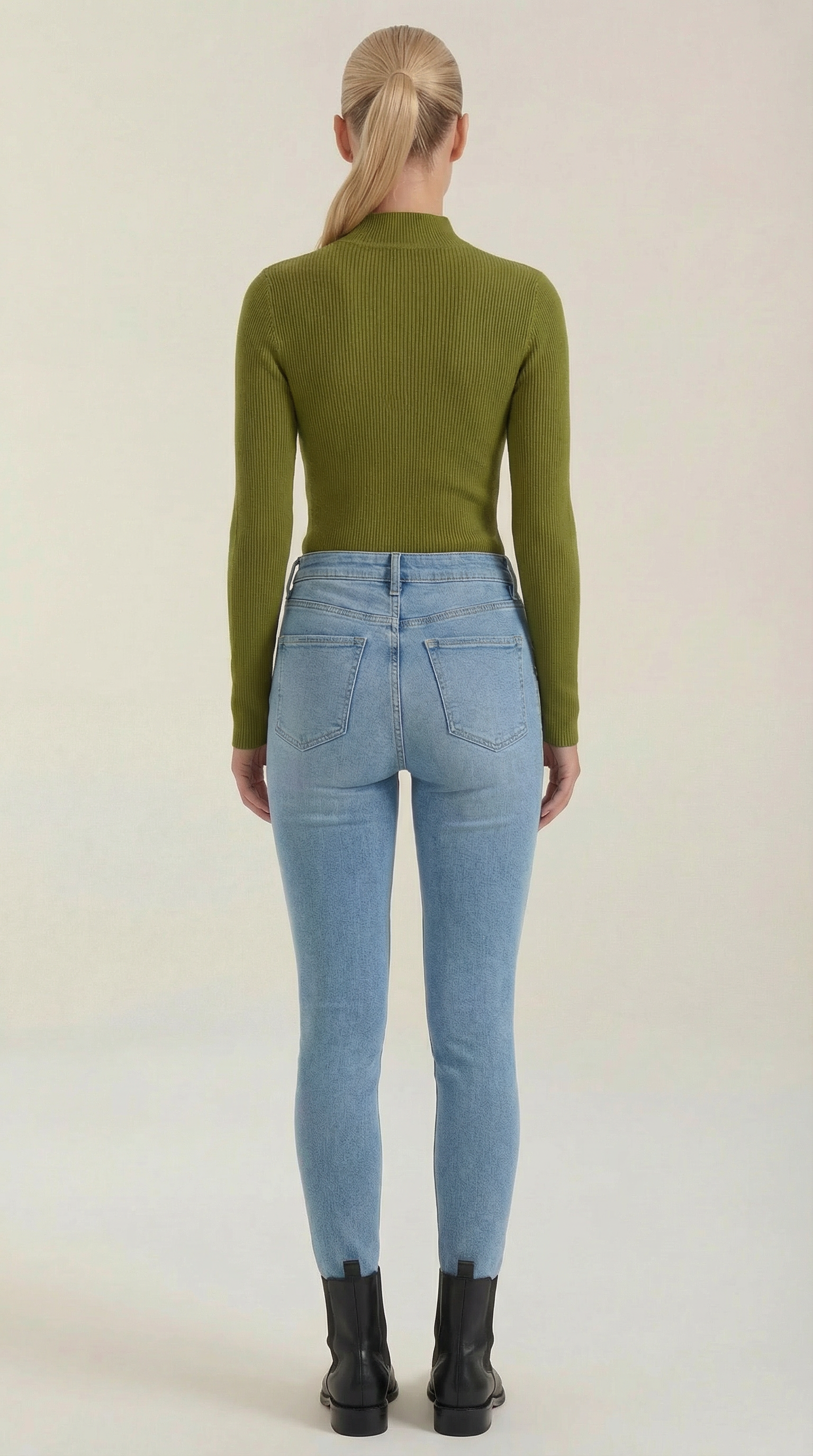 Constance | Top de Algodón de Cuello Alto