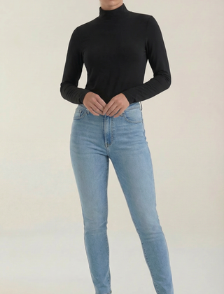 Constance | Top de Algodón de Cuello Alto
