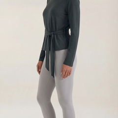 Holly | Camiseta con Detalle de Nudo