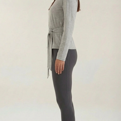 Holly | Camiseta con Detalle de Nudo
