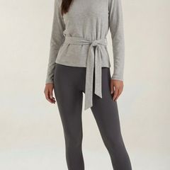 Holly | Camiseta con Detalle de Nudo