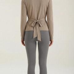 Holly | Camiseta con Detalle de Nudo