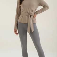 Holly | Camiseta con Detalle de Nudo