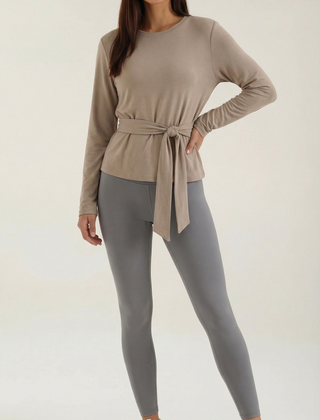 Holly | Camiseta con Detalle de Nudo
