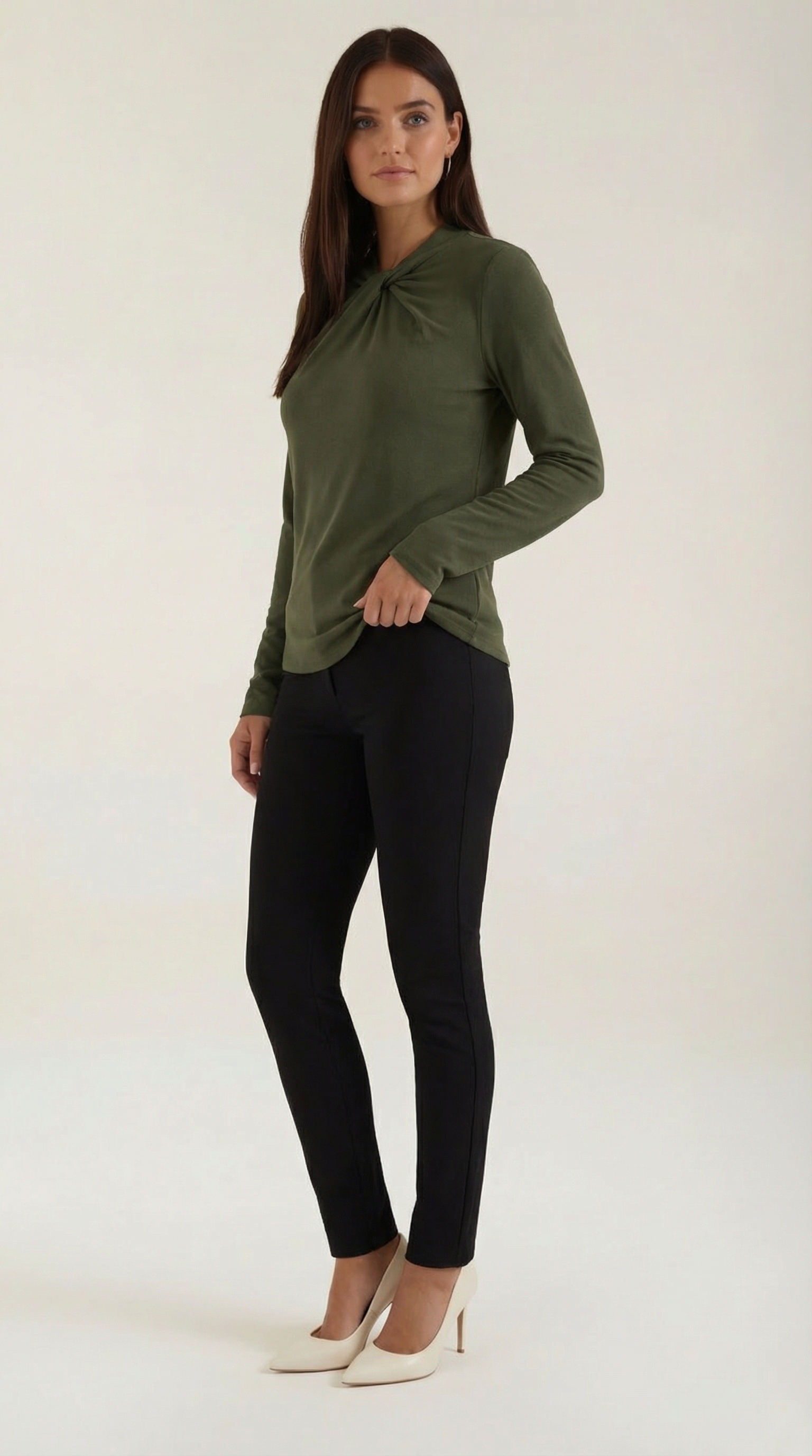 Jamie | Blusa con Cuello Alto y Lazo