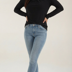Jamie | Blusa con Cuello Alto y Lazo