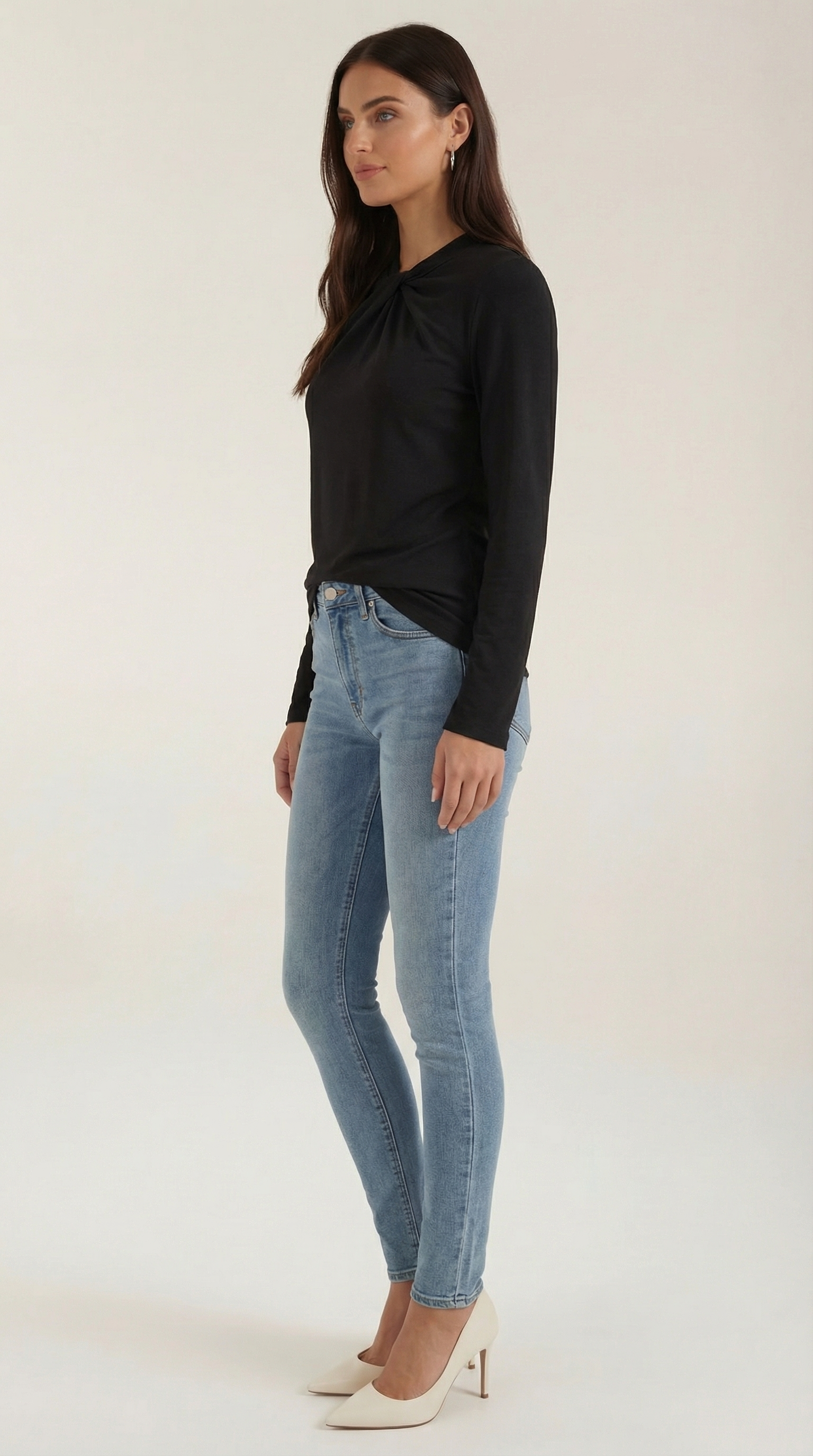 Jamie | Blusa con Cuello Alto y Lazo