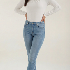 Jamie | Blusa con Cuello Alto y Lazo