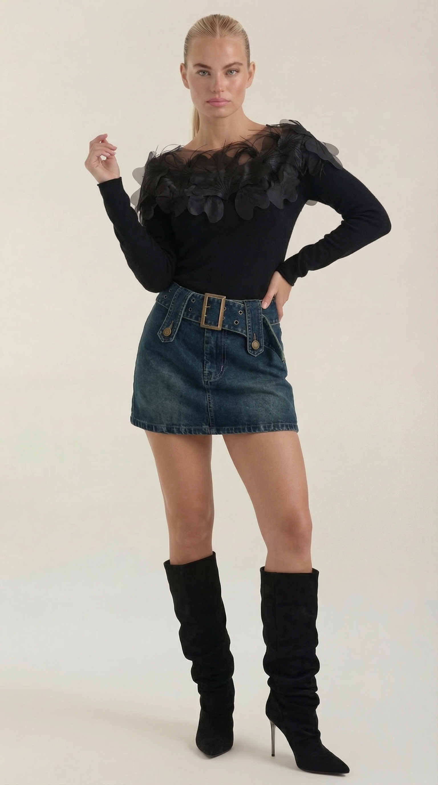 Beatriz | Suéter de Punto con Plumas