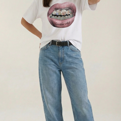Natalia | Camiseta Oversize con Diseño Gráfico
