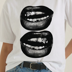 Natalia | Camiseta Oversize con Diseño Gráfico